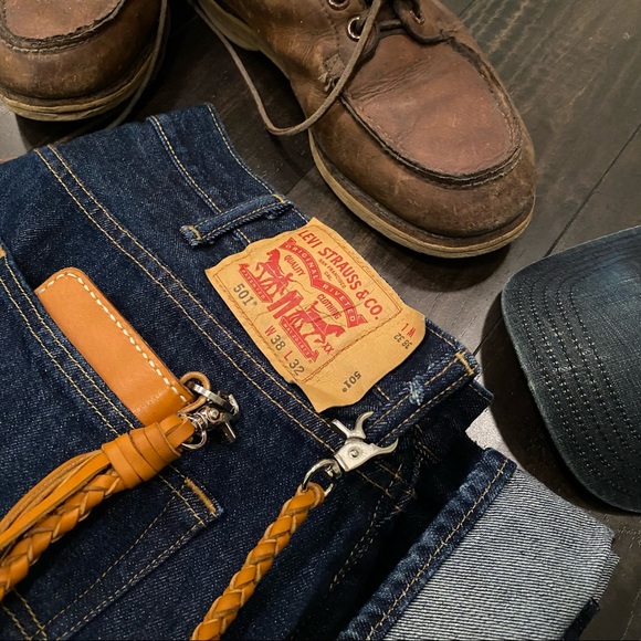 SOLD!! Levi’s 501 Jeans - Picture 2 of 7